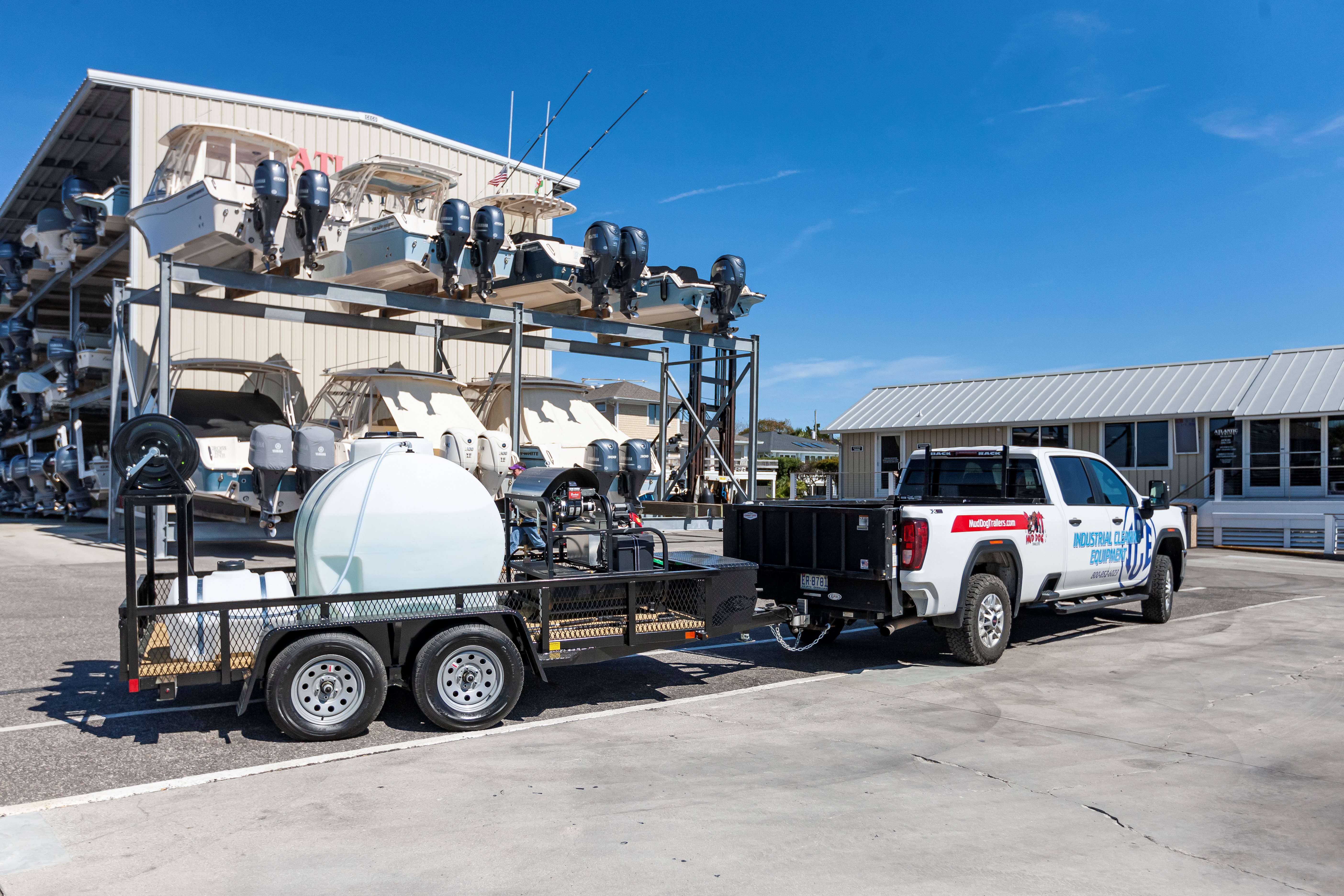 8GPM Super Mud Dog Trailer - Mud Dog Pressure Washing Trailer