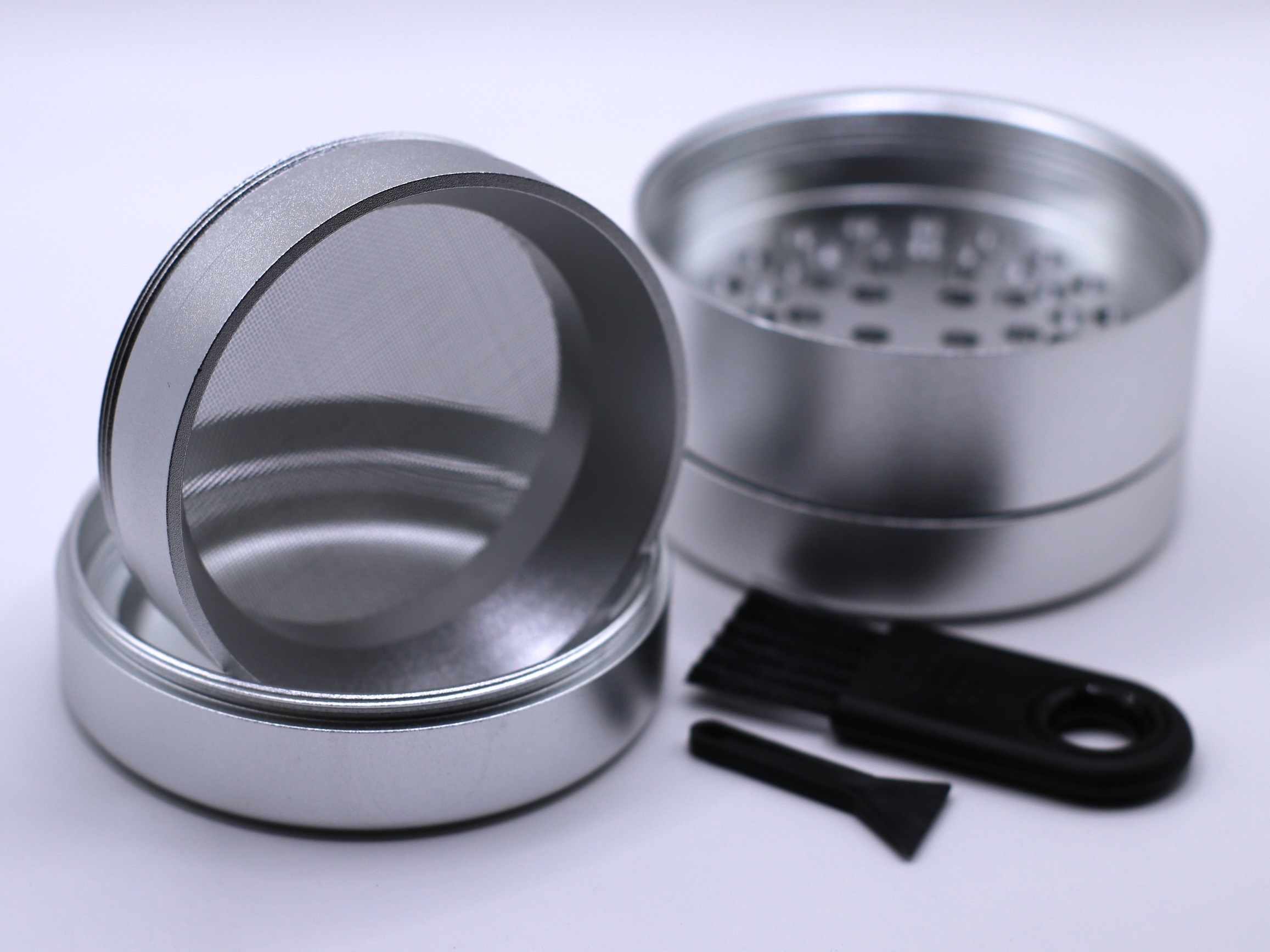 60mm PRO 420 Apollo Grinder-State of the Art Herb Crusher-Silver