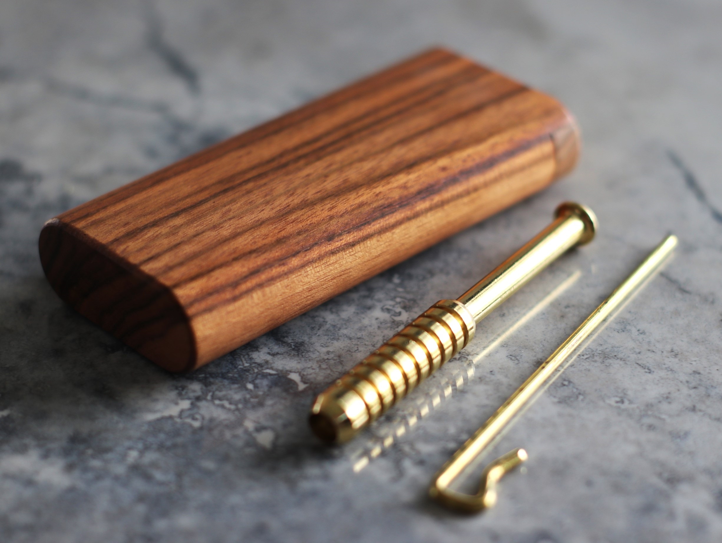 Caribbean Rosewood Dugouts & One Hitter Pipes-Snap Top Lids-American Crafted Stash Box - IMG_6292