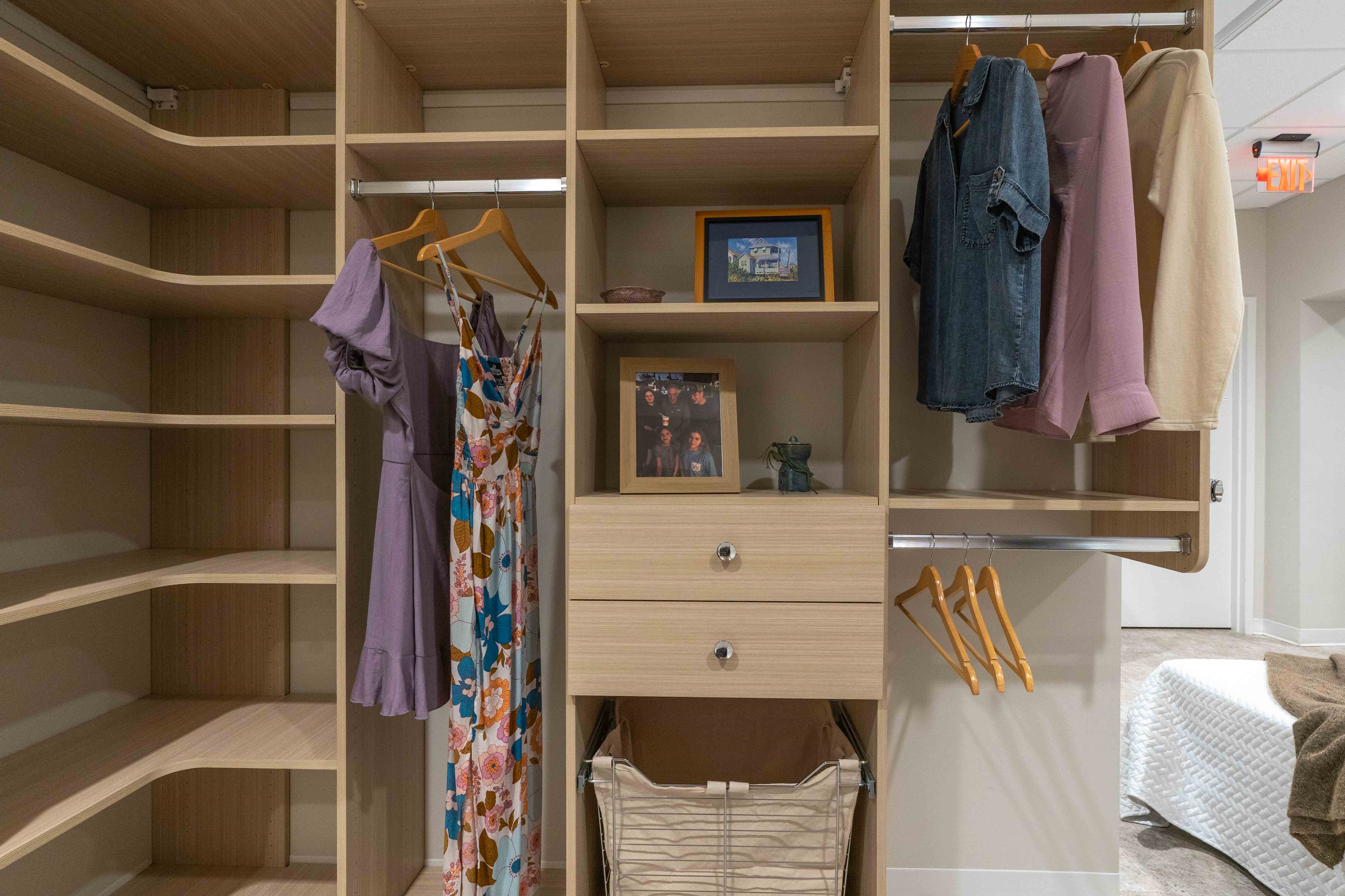 Closet organization system