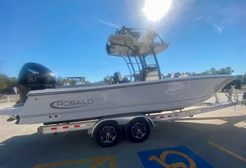 2024 Robalo 266 Cayman SkyDeck Boat